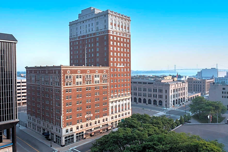 DoubleTree Suites Detroit Downtown